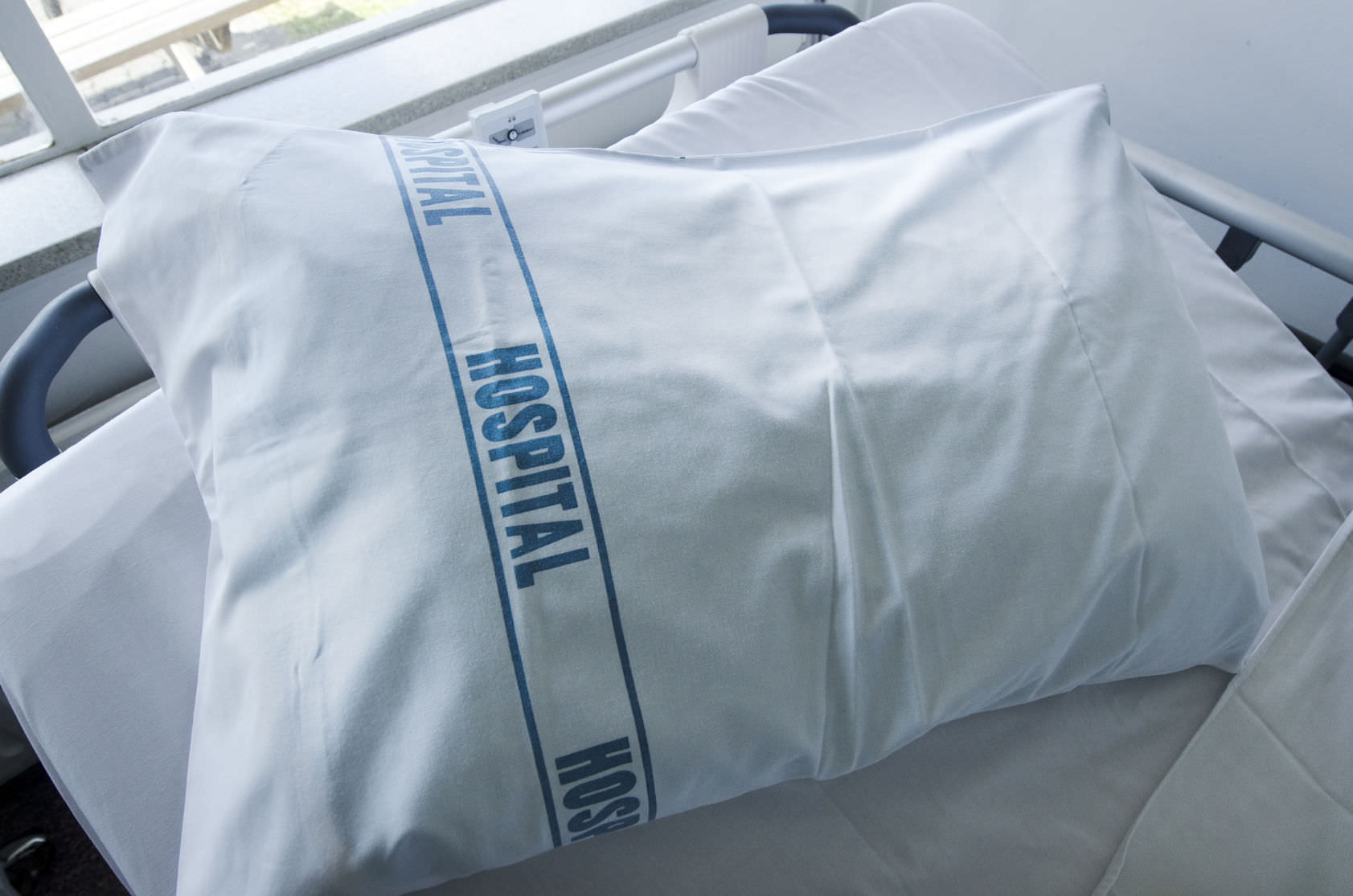 pillow top mattress hospital bed